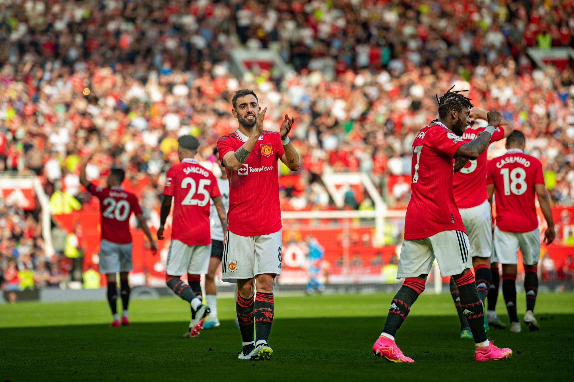 视频-福原爱收神秘礼物接受采访搞混中日记者.